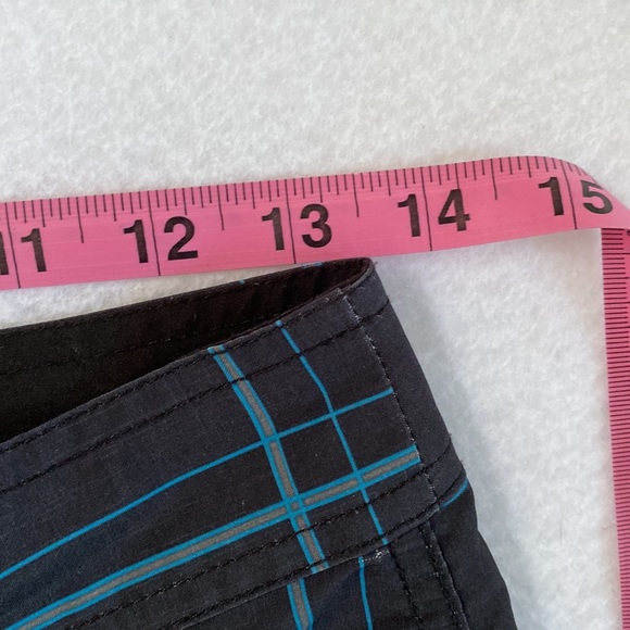 Quiksilver Boys Boardshorts - Picture 7 of 9